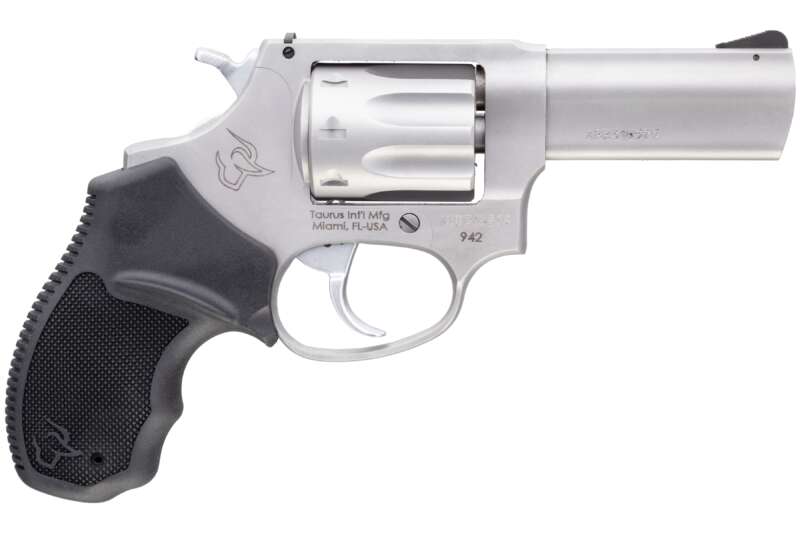 TAURUS 942 ULTRA LT 22LR SS/SS 3" 8RD